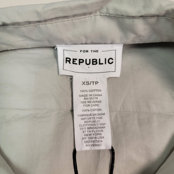 For The Republic Women's Light Gray Button Down Shirt Size XS - Picture 3 of 5